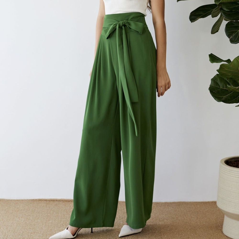 Chicwish BOWKNOT HIGH WAIST WIDE-LEG PANTS IN DARK GREEN